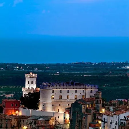 Il Falco E Il Gabbiano 4*