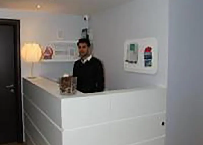 Alojamento de Acomodação e Pequeno-almoço Il Falco E Il Gabbiano 4*