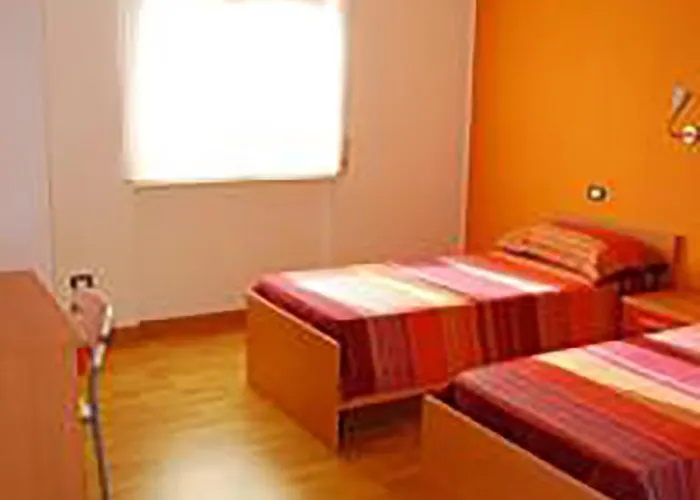 Alojamento de Acomodação e Pequeno-almoço Il Falco E Il Gabbiano 4*