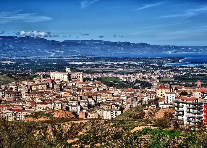 Alojamento de Acomodação e Pequeno-almoço Il Falco E Il Gabbiano 4*