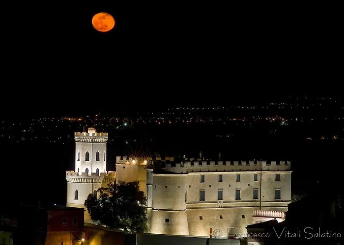 Alojamento de Acomodação e Pequeno-almoço Il Falco E Il Gabbiano