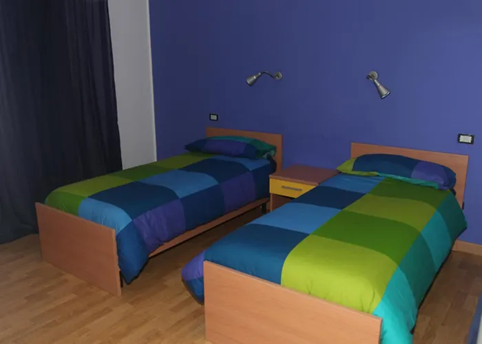 Il Falco E Il Gabbiano 4*