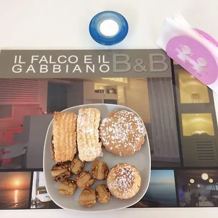 Il Falco E Il Gabbiano 4*