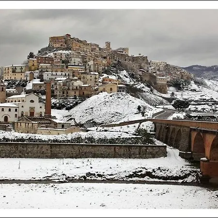 Il Falco E Il Gabbiano Frühstückspension Corigliano Calabro