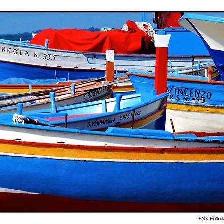 Il Falco E Il Gabbiano 코릴리아노칼라브로