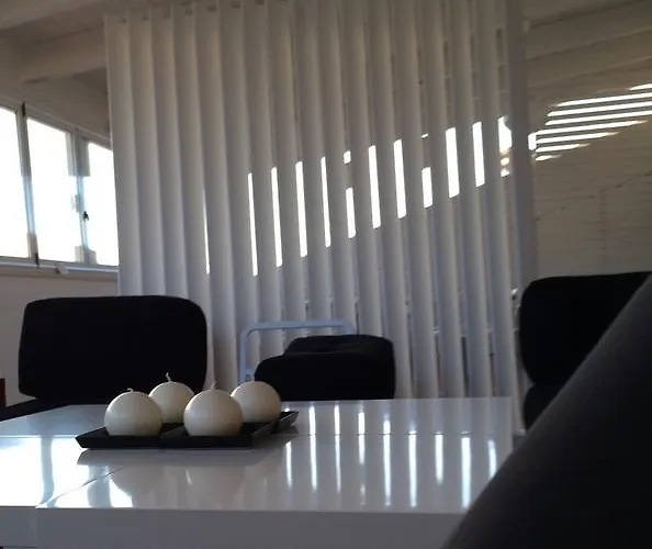 Il Falco E Il Gabbiano Panzió 4*