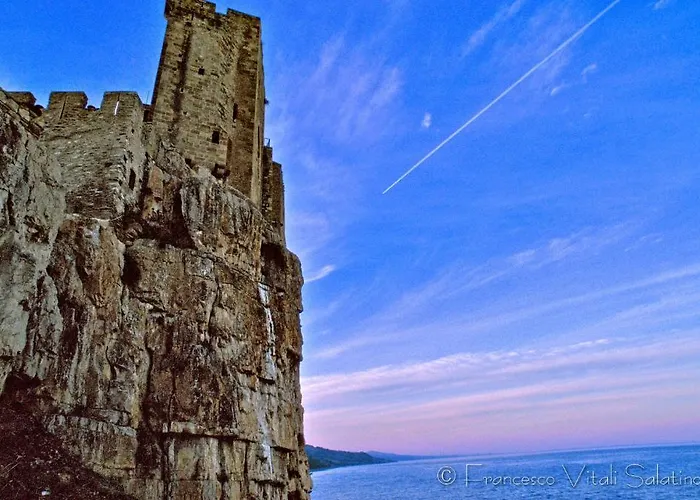 Il Falco E Il Gabbiano Panzió 4*